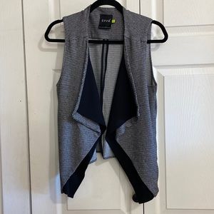 Lysse Open Front Vest - Black/White/Gray Herringbone/Chevron design - Medium